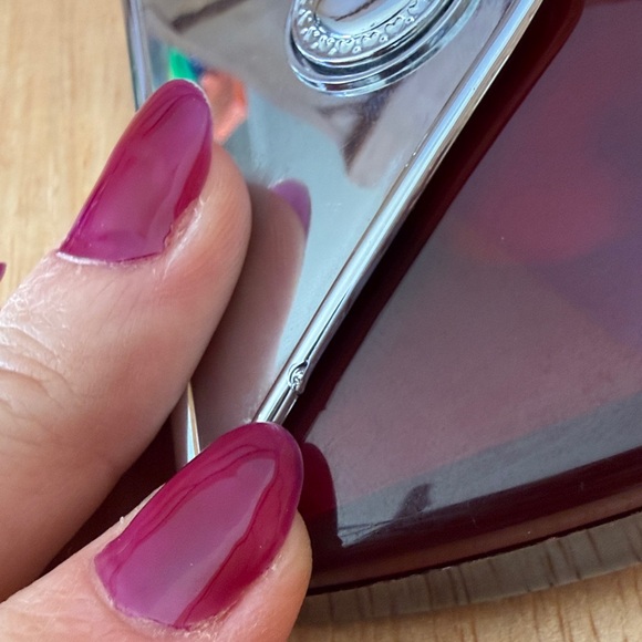 Vintage Compact Pill Case with Mirror - Picture 6 of 7